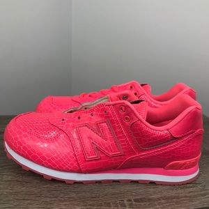 New balance 574 youth 6 women 7 brand new hot pink